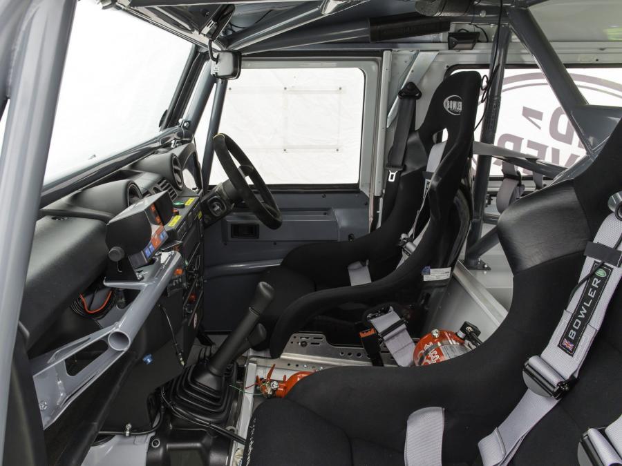  Land Rover Defender 90 Challenge Car 2014 года  (фото 7 из 35)